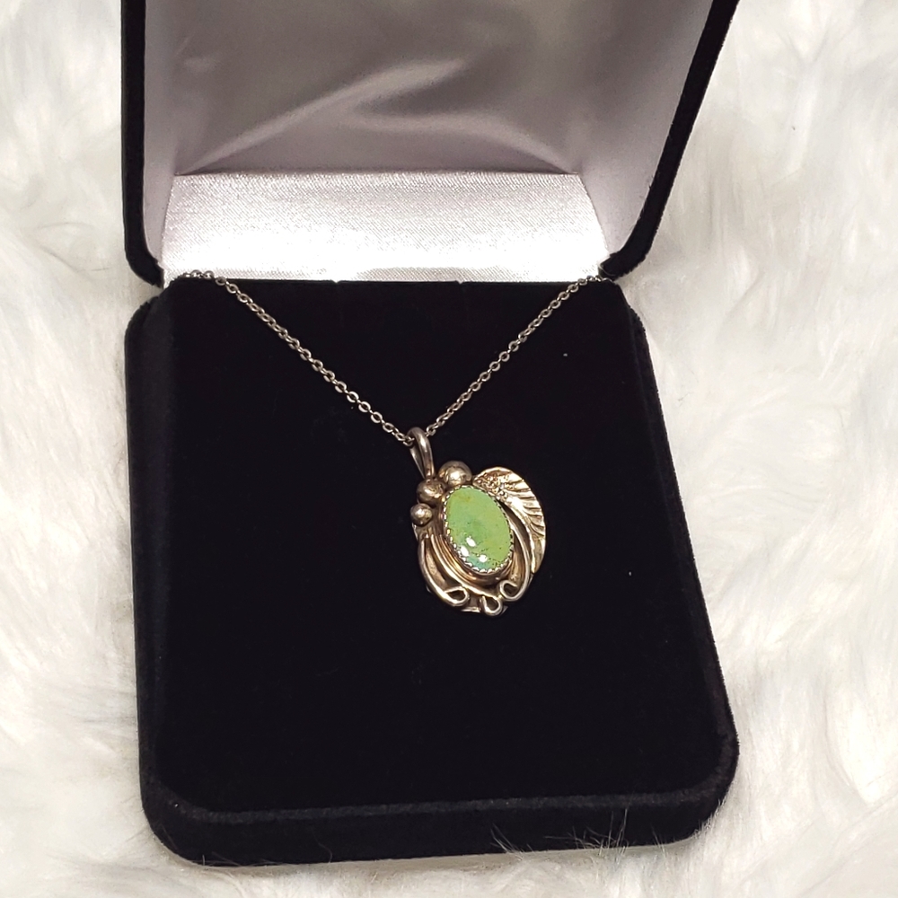 Green turquoise silver necklace necklace